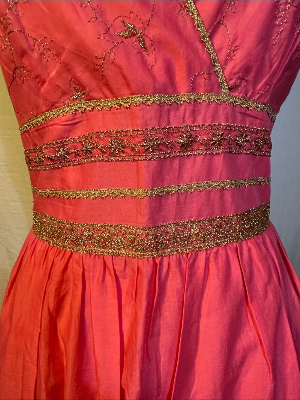 Express Pink Gold Embroidered Cotton Boho Cottagecore Romantic V-Neck Dress Sz 8